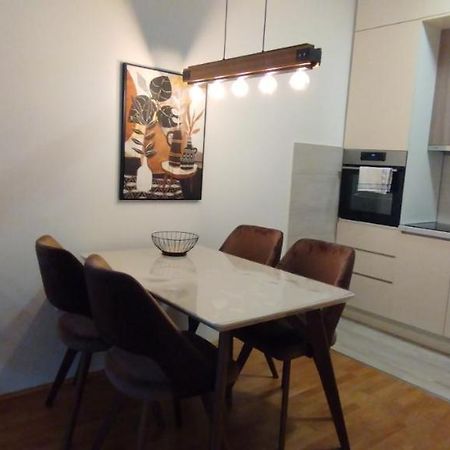South Side Apartment Podgorica Esterno foto