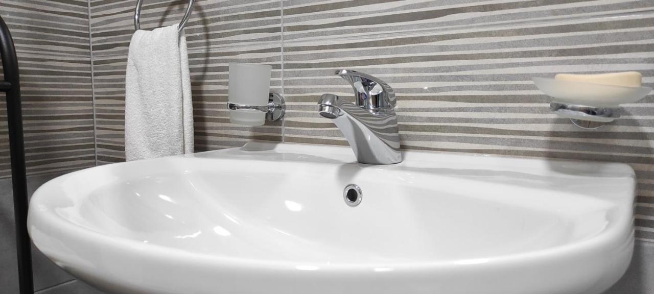 South Side Apartment Podgorica Esterno foto